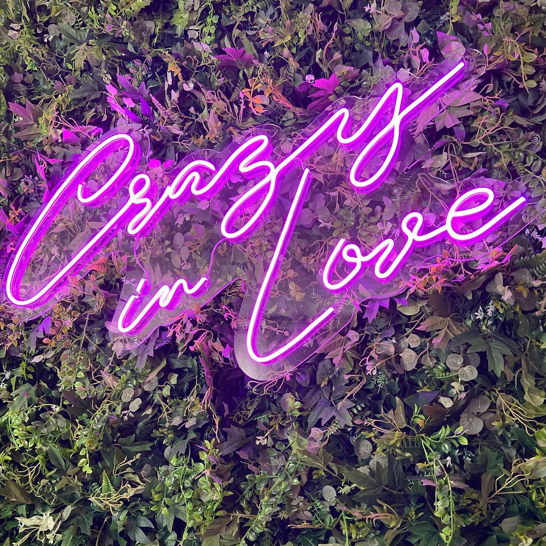Crazy In Love Letreros de Neón